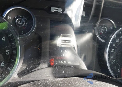 2024 Ram 1500 Tradesman 4X4 6'4 Box z USA, uszkodzony, nr VIN 1C6RRFCG4RN137720